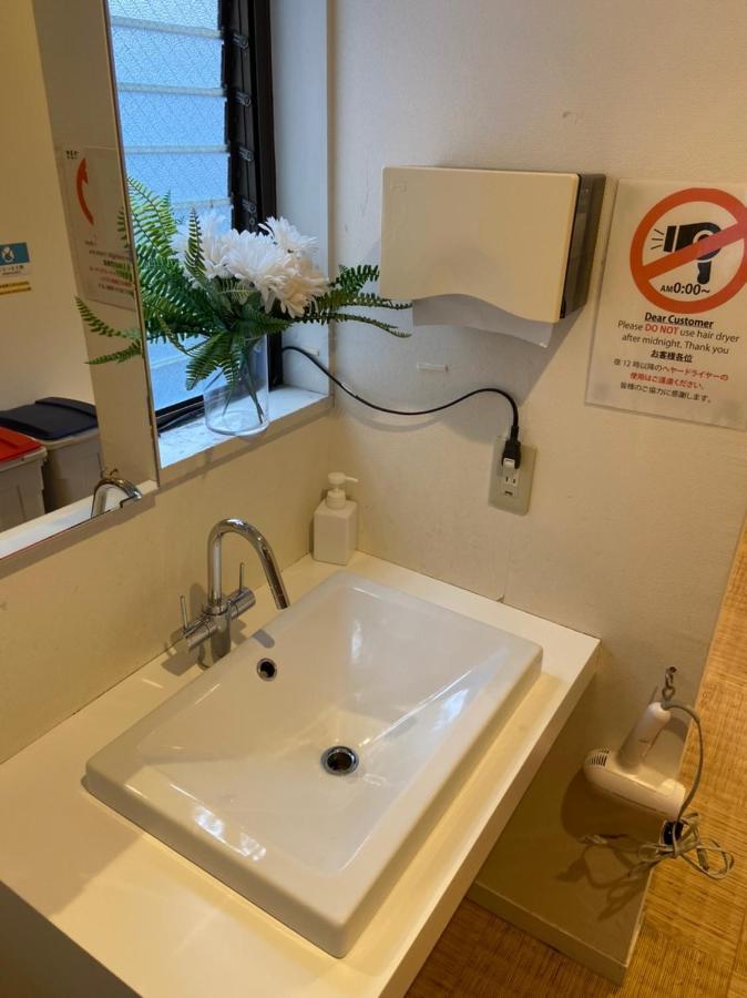 Tsuruya Guesthouse Hiroshima Exterior photo